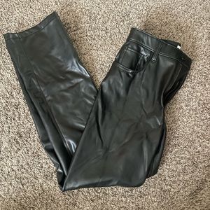NEVER WORN Abercrombie Leather Ultra High Rise 90s Straight